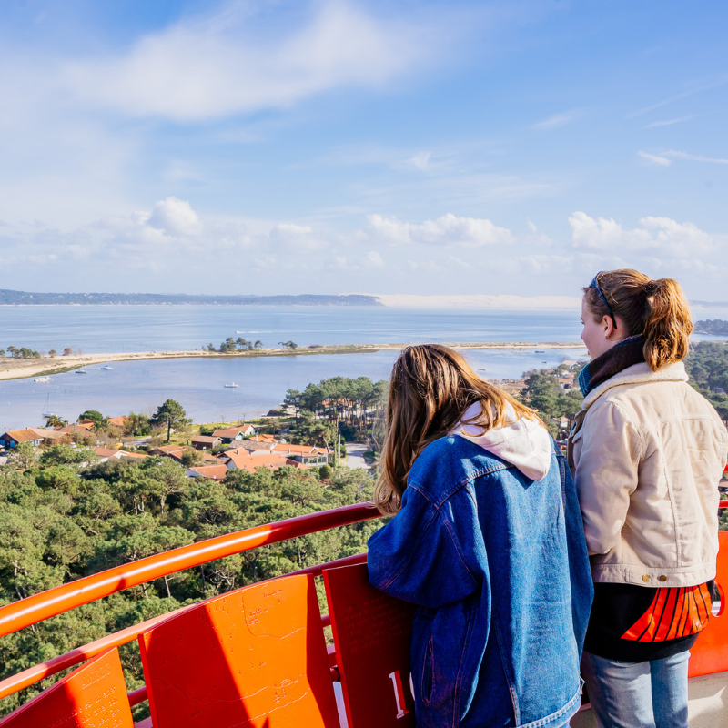 Sortie en famille, visite culturelle ou simple envie d’évasion… le Phare est la destination idéale.