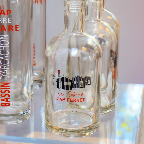 Article souvenir du Phare du Cap Ferret - Produit en forme de phare ou oeuf décoratif disponible à la boutique du monument