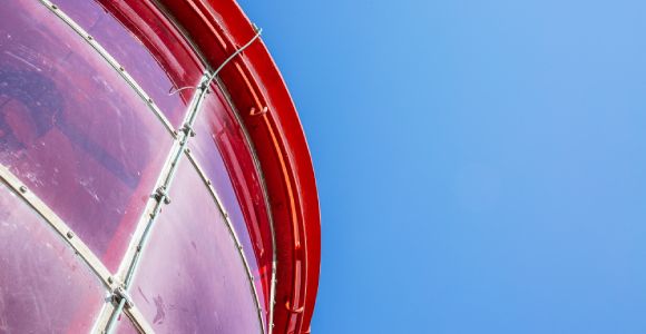 Histoire du Phare du Cap Ferret, la lanterne rouge au sommet